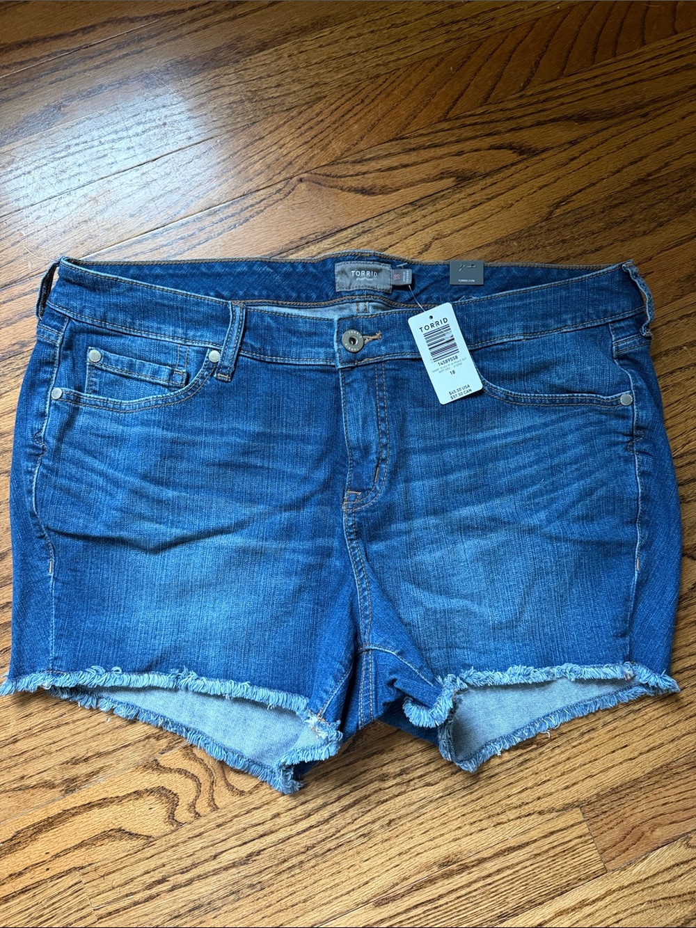 Torrid Dark Blue Frayed Hem Denim Shorts NWT